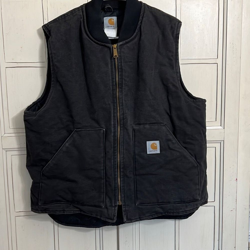 Carhartt size XL men’s black quilted vest